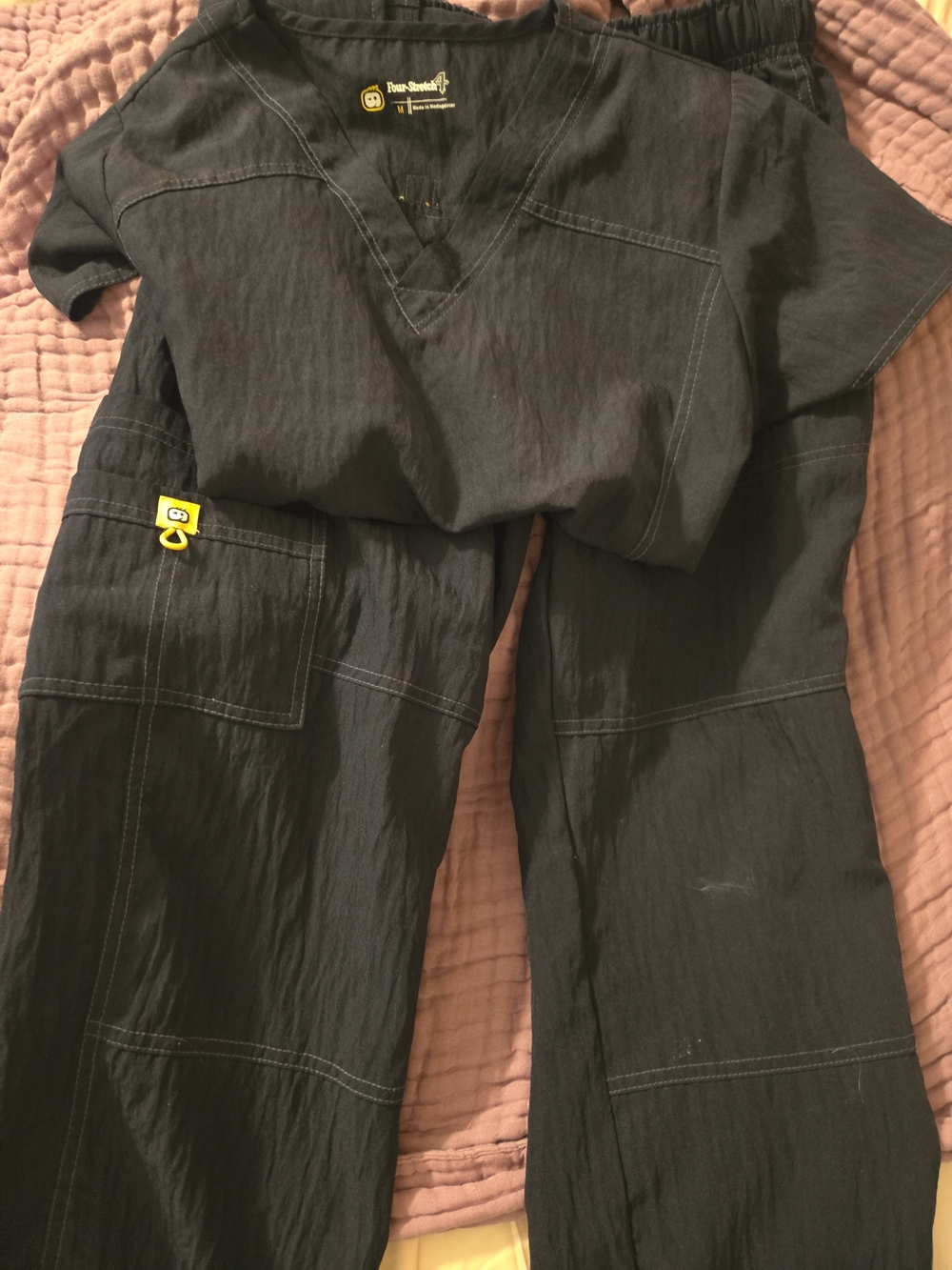 Dark Dark Blue Four Stretch Scub Set. Pants MP. Top M